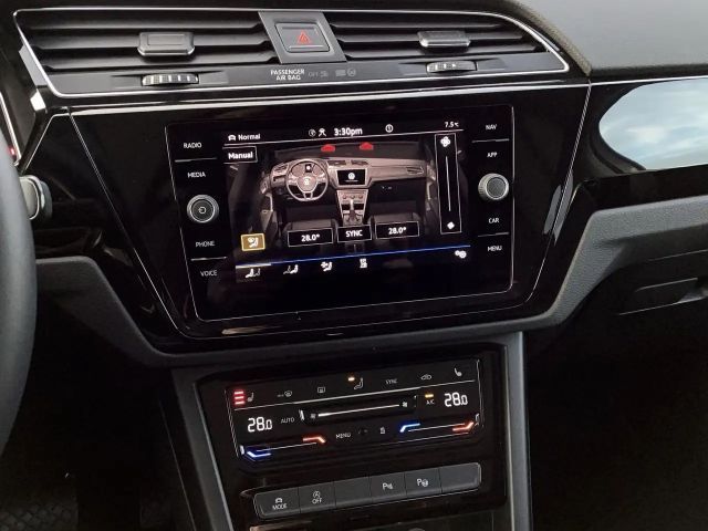 Volkswagen Touran 1.5 TSI DSG Highline