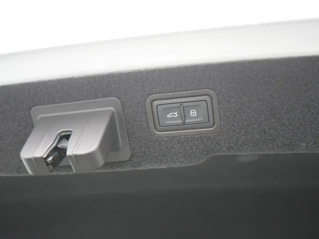 Audi S8 STANDHZ LUFT MATRIX RAUTE LEDER MASSAGE HU