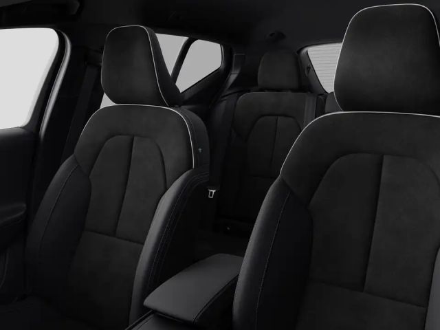Volvo XC40 Dark Plus