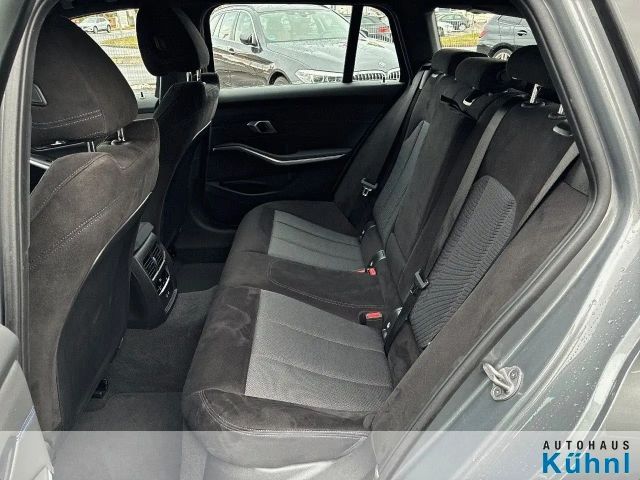BMW 330 330i M-Sport Touring xDrive