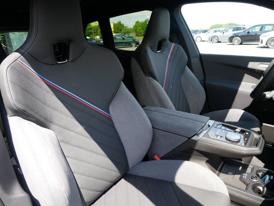 BMW iX xDrive60
