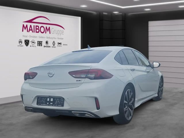 Opel Insignia GSI 4*4 HUD//SSD//ALCANTARA