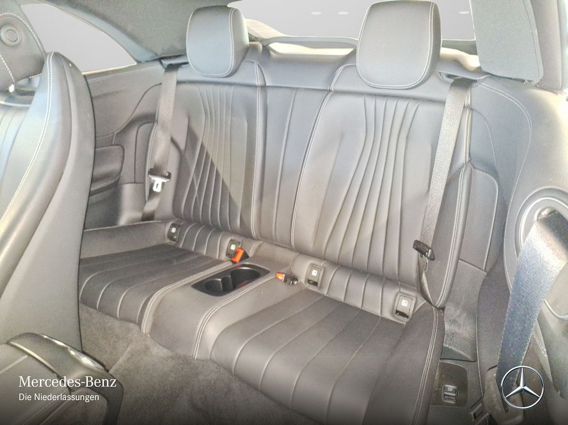 Mercedes-Benz E 200 4MATIC Cabriolet