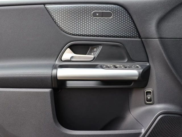 Mercedes-Benz B 180 Progressive Sedan