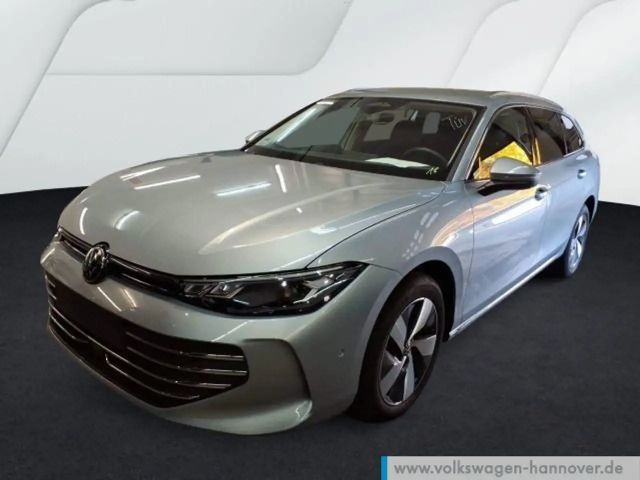 Volkswagen Passat 1.5 eTSI DSG Variant