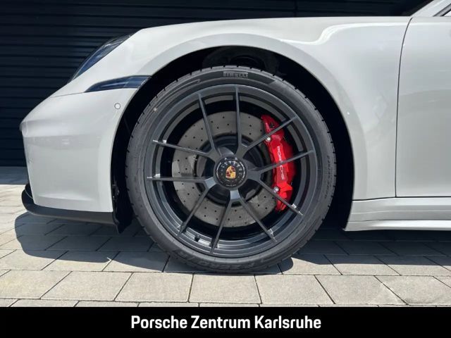 Porsche 992 Cabrio Carrera GTS