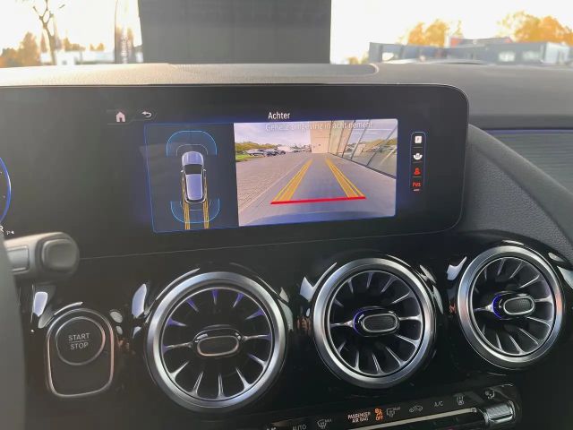 Mercedes-Benz EQA 300 4MATIC