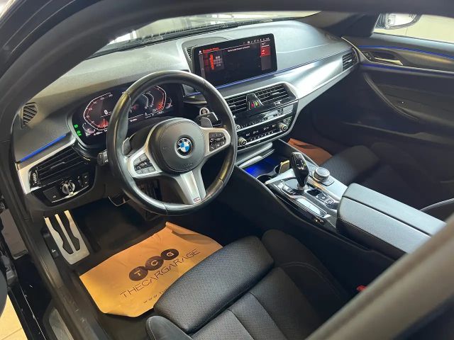 BMW 530 530d M-Sport Sedan