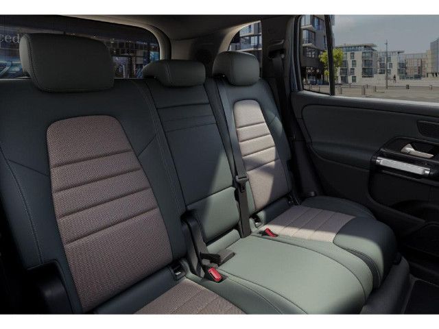 Mercedes-Benz EQB 250