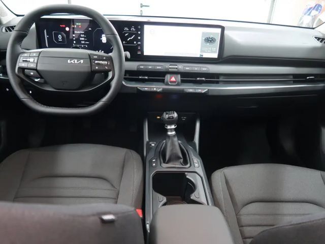 Kia K4 1,0 TGDI 48V Mildhybrid Silber