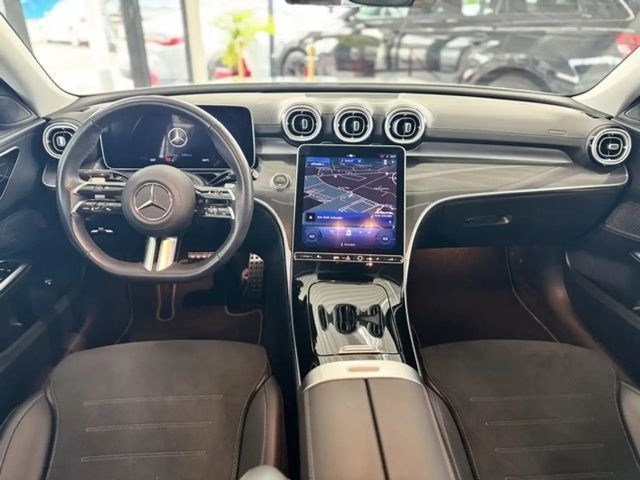 Mercedes-Benz C 180 Sedan