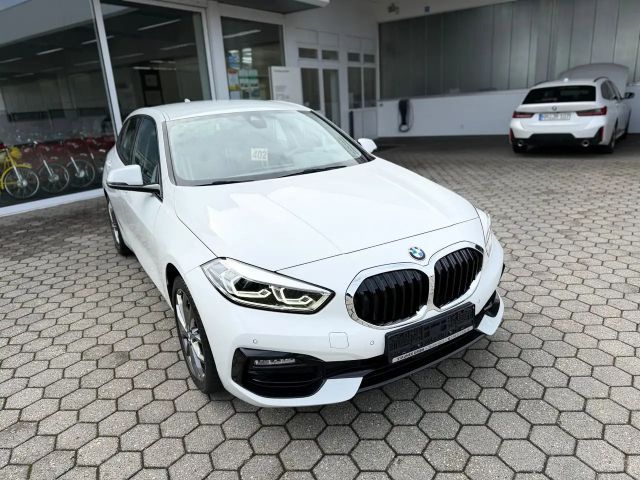 BMW 120 120i Sedan Sport Line