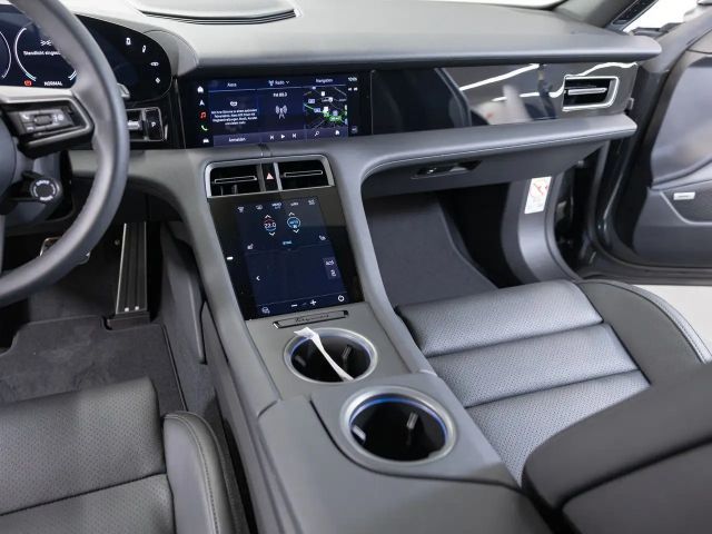 Porsche Taycan 4 Cross Turismo