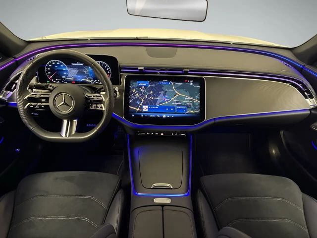 Mercedes-Benz E 300 E 300 de Sedan