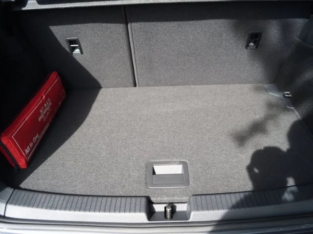 Volkswagen T-Cross Friends TSI