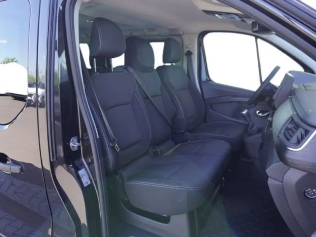 Renault Trafic Grand L2H1