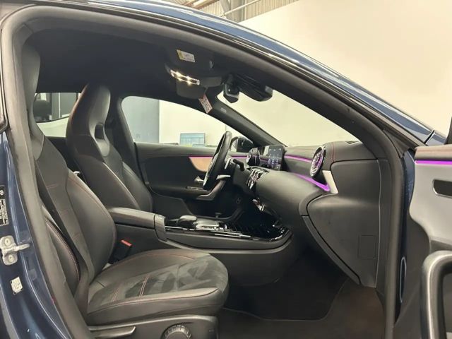 Mercedes-Benz CLA 180 AMG Line Shooting Brake