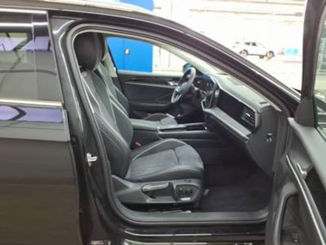 Volkswagen Passat 1.5 eTSI Business DSG Variant