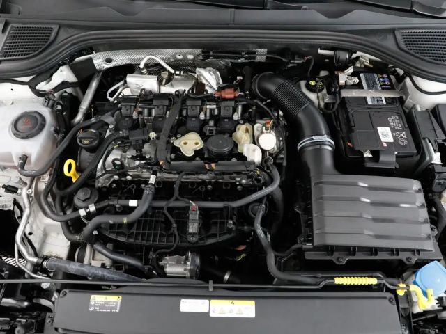 Volkswagen Golf 2.0 TSI GTI