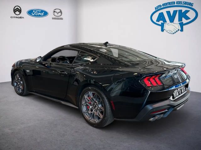 Ford Mustang Fastback GT 5.0 V8