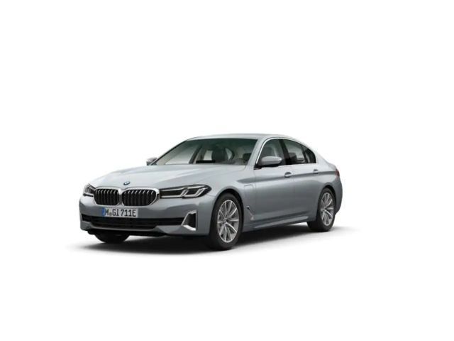 BMW 530 530e Luxury Line Sedan