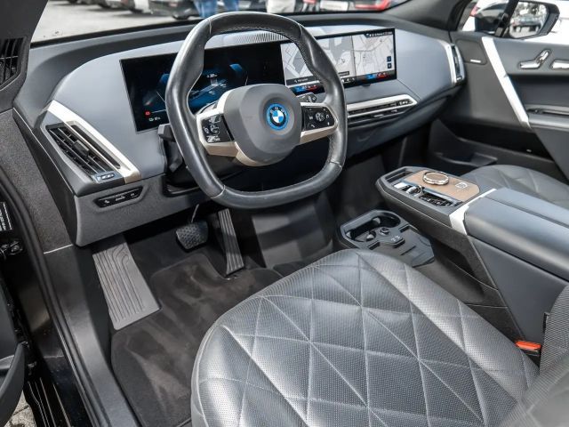 BMW iX xDrive40