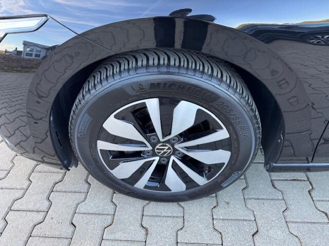 Volkswagen Golf 2.0 TDI DSG Move Plus