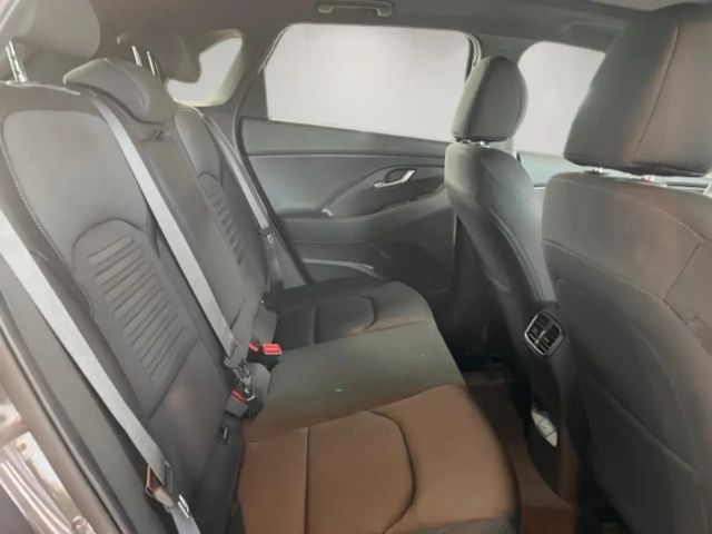 Hyundai i30 Advantage Hybrid