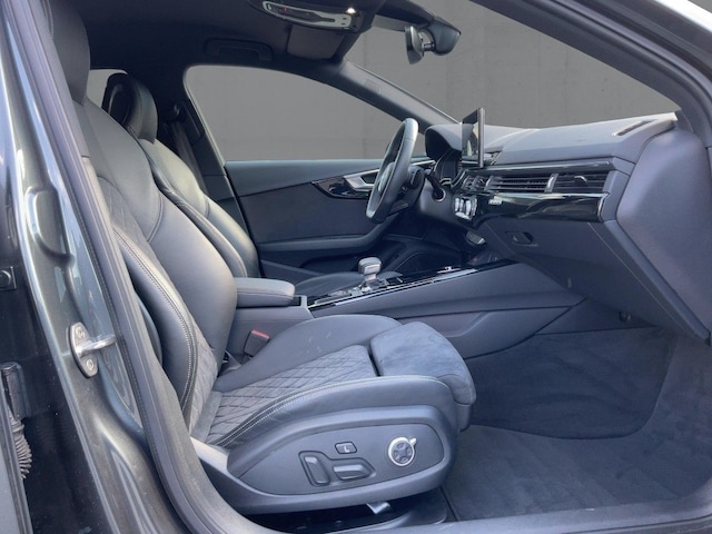 Audi S4 Avant Quattro