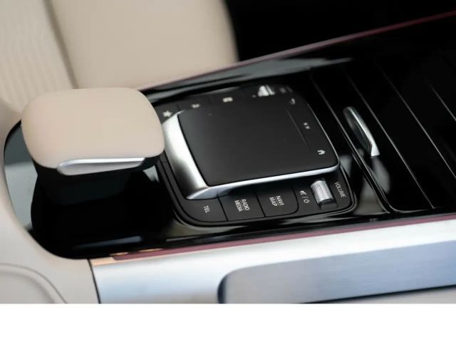 Mercedes-Benz EQB 300 4MATIC Progressive