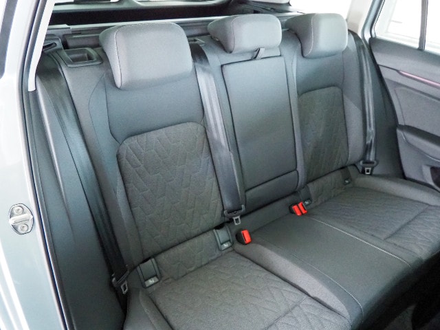 Volkswagen Golf 1.5 eTSI DSG Life Variant