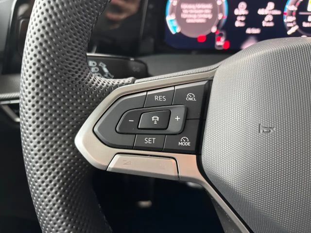 Volkswagen Golf 1.5 TSI