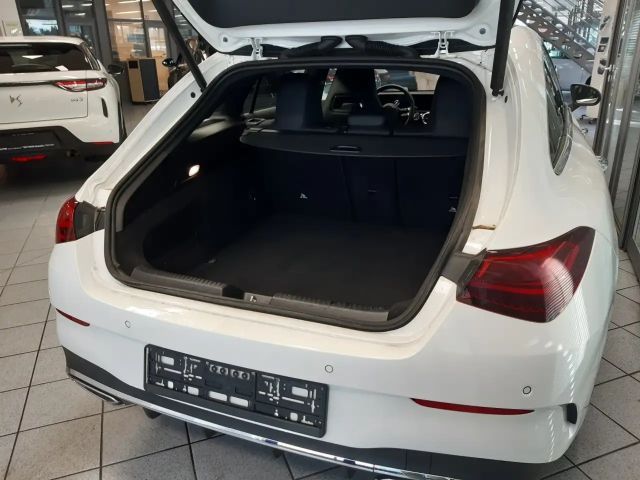 Mercedes-Benz CLA 200 AMG Line