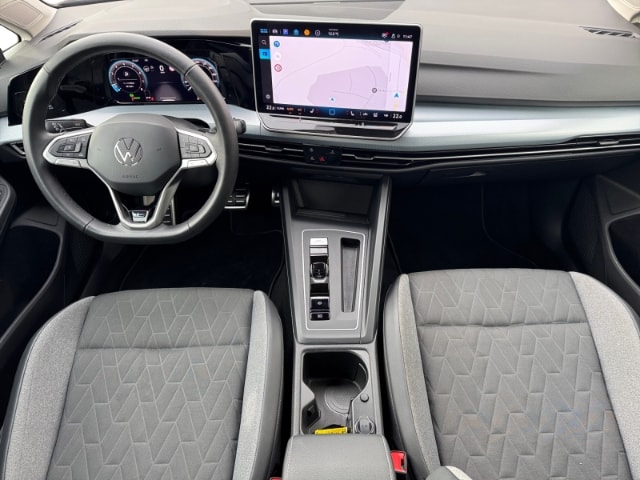 Volkswagen Golf 1.5 eTSI DSG Variant