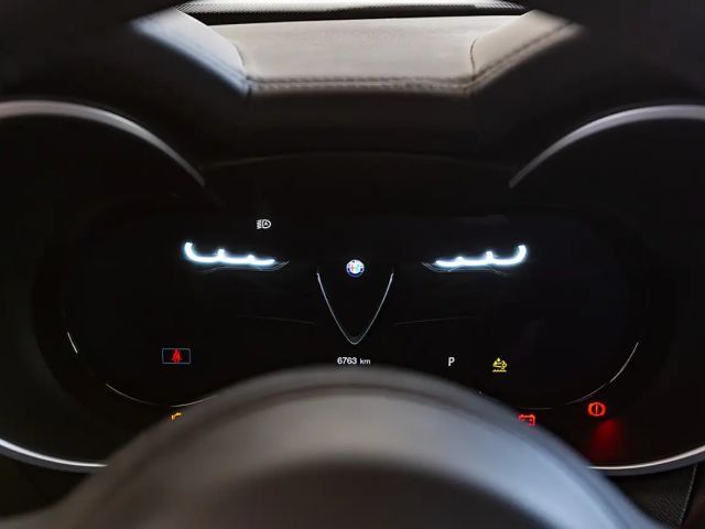 Alfa Romeo Stelvio AT8 Q4 Veloce