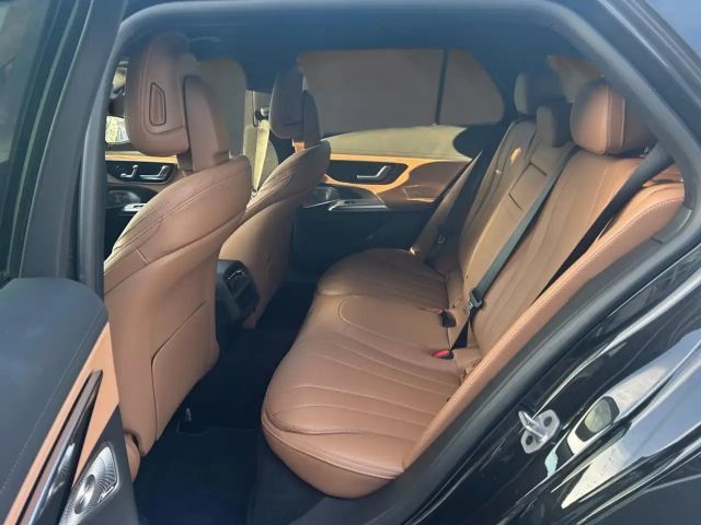 Mercedes-Benz E 220 4MATIC E 220 d Estate