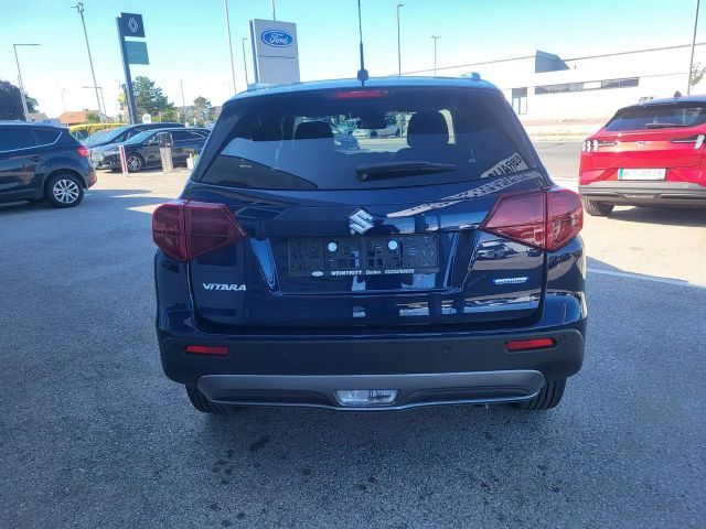 Suzuki S-Cross Hybrid