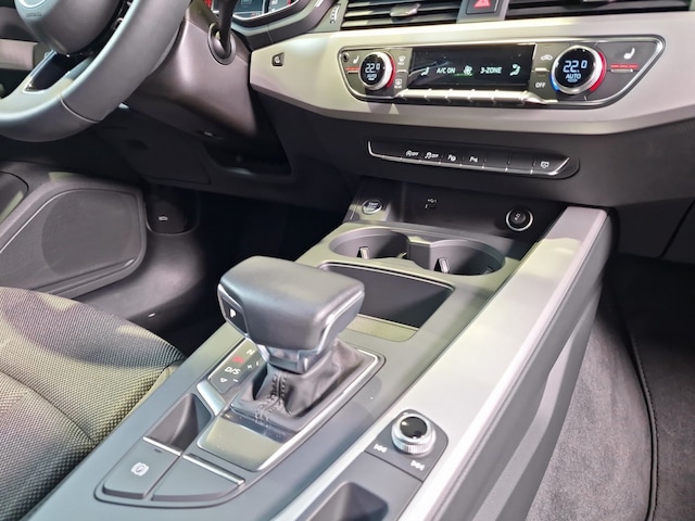 Audi A4 35 TFSI Avant S-Tronic