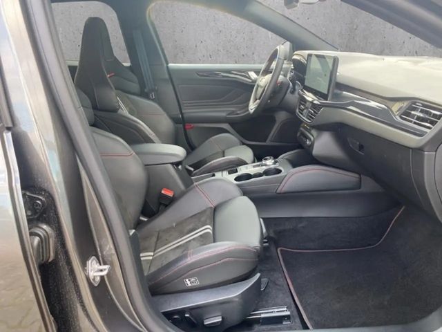 Ford Focus EcoBoost ST Line Wagon