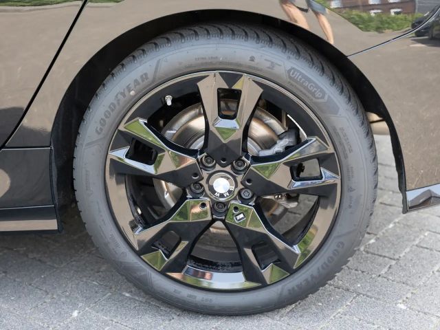 BMW 120 120d M-Sport Sedan