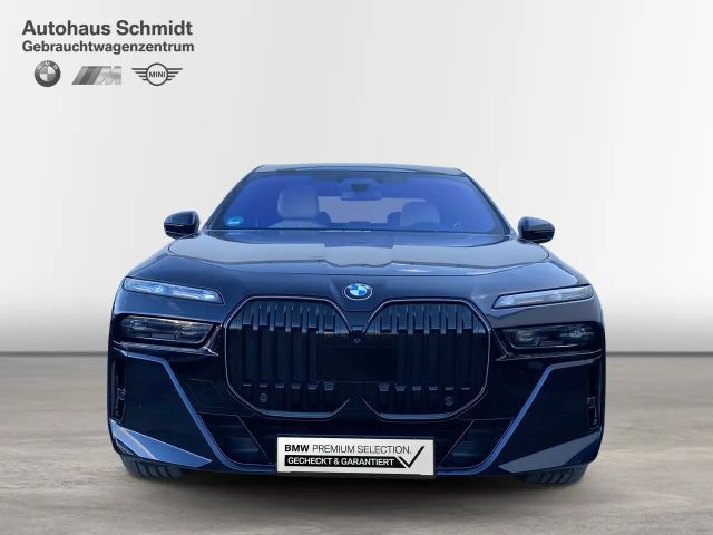 BMW 740 740d M-Sport Sedan xDrive