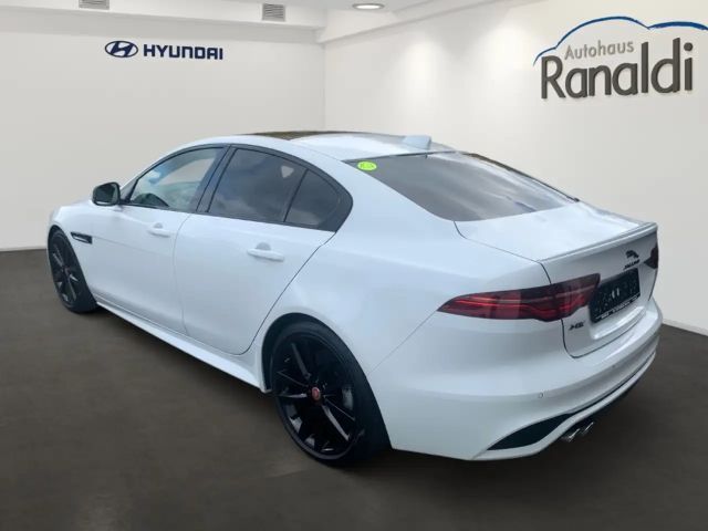 Jaguar XE R-Dynamic S
