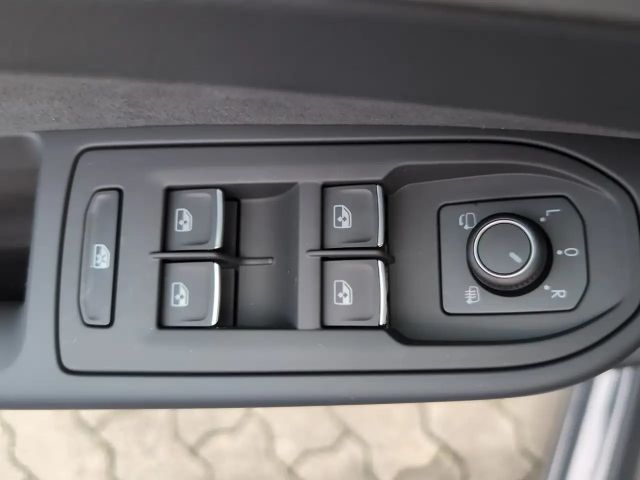 Volkswagen Golf Business DSG Variant