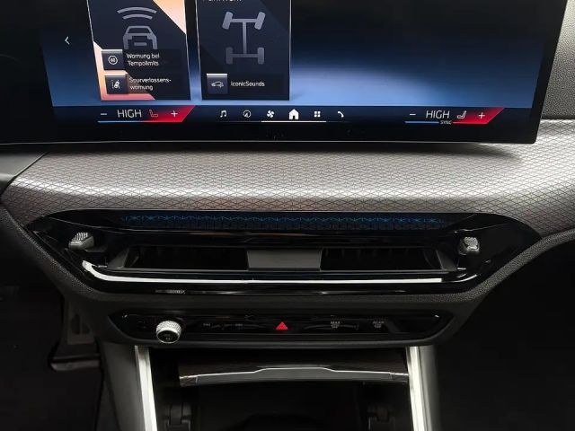 BMW 330 330i Touring xDrive