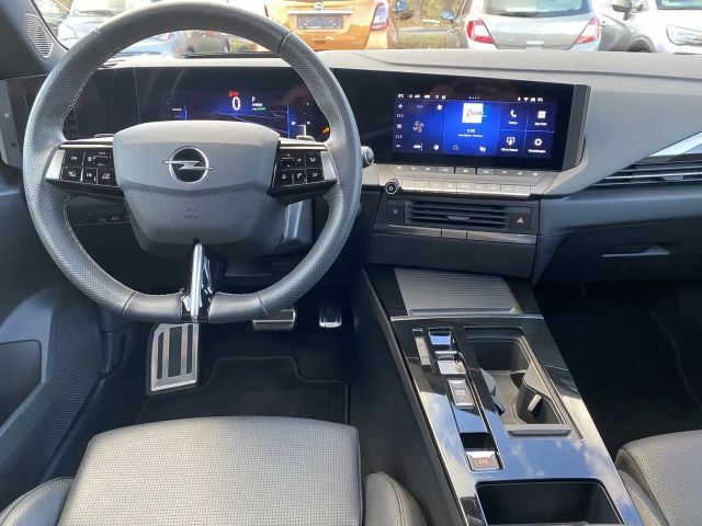 Opel Astra Sports Tourer Ultimate