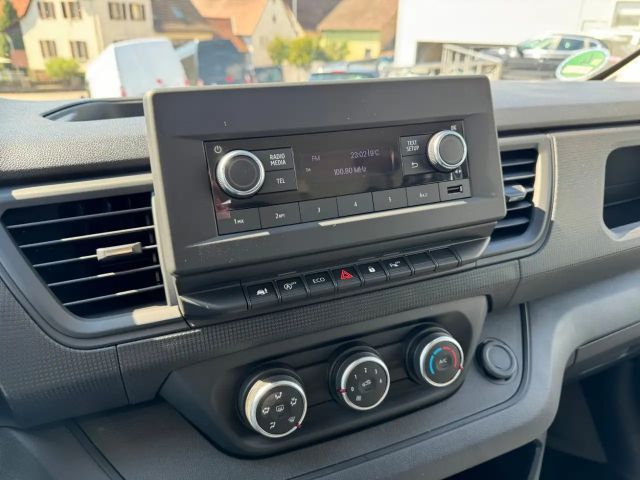 Nissan Primastar L1H1