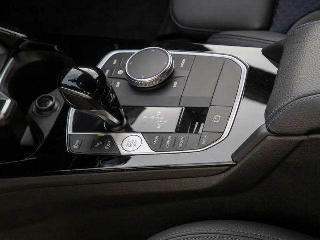 BMW 118 118i M-Sport Sedan