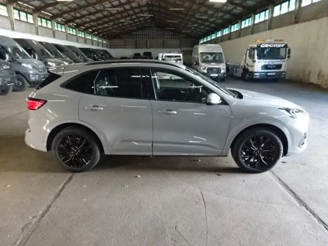 Ford Kuga Hybrid ST Line