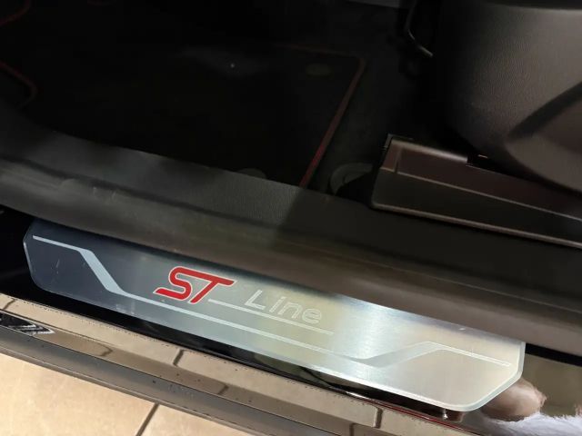 Ford Puma EcoBoost ST Line