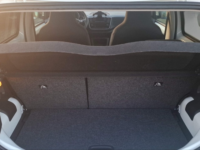 Volkswagen up! UP! 1.0 CAM+SHZ+TEMPOMAT